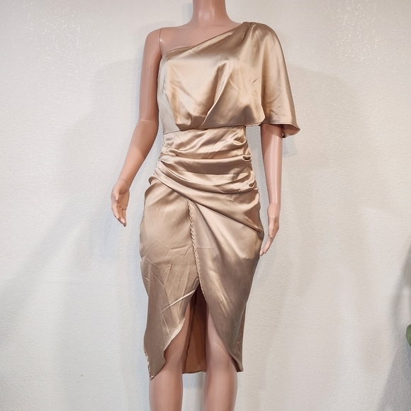 DO+BE Dresses & Skirts - DO + BE One Shoulder Wrap Midi Champagne Dress Size S
